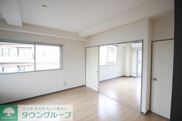 市川ビルの物件内観写真